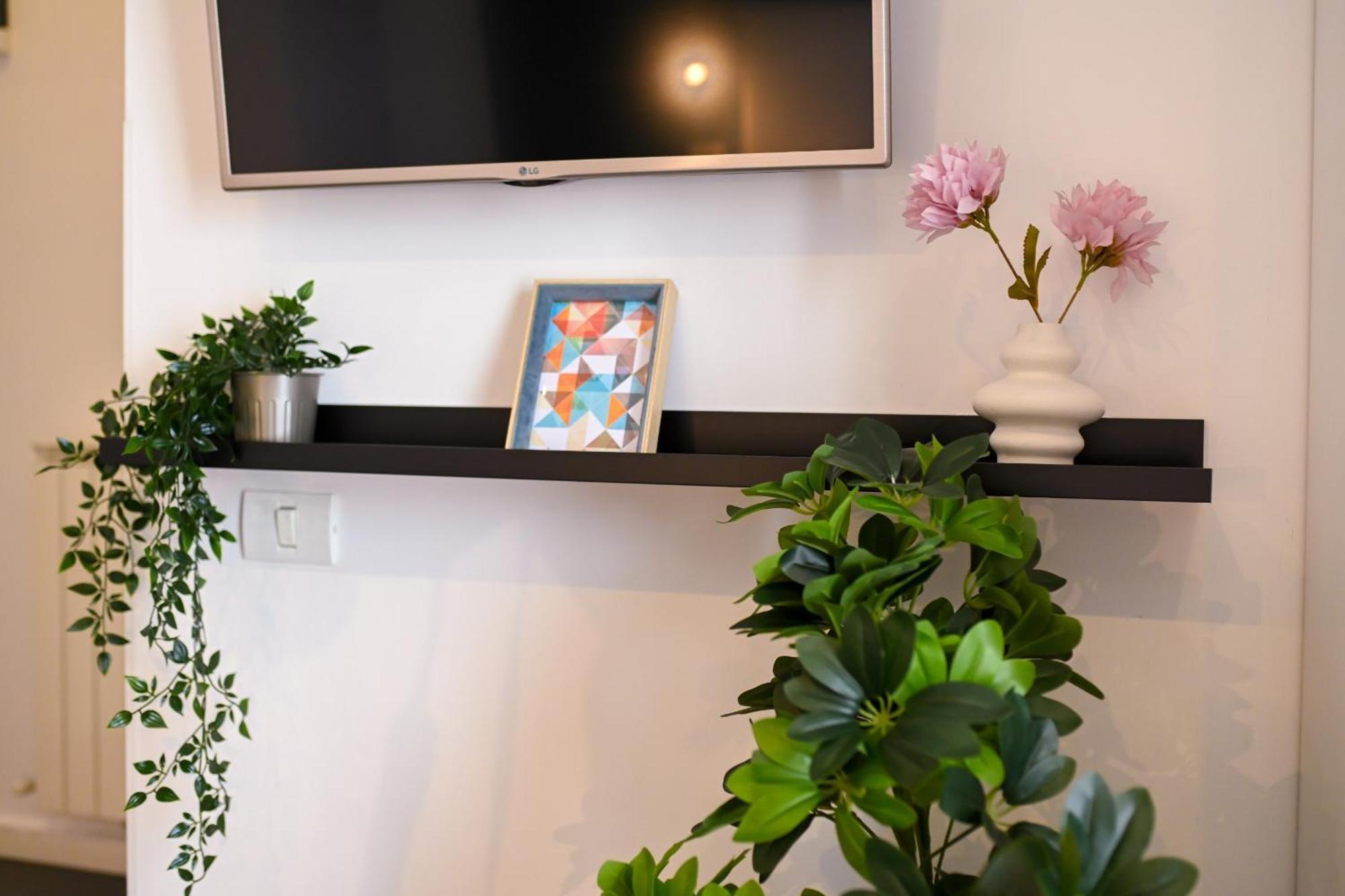 Urban Elegance - Stylish Central Accommodation Bukurešť Pokoj fotografie