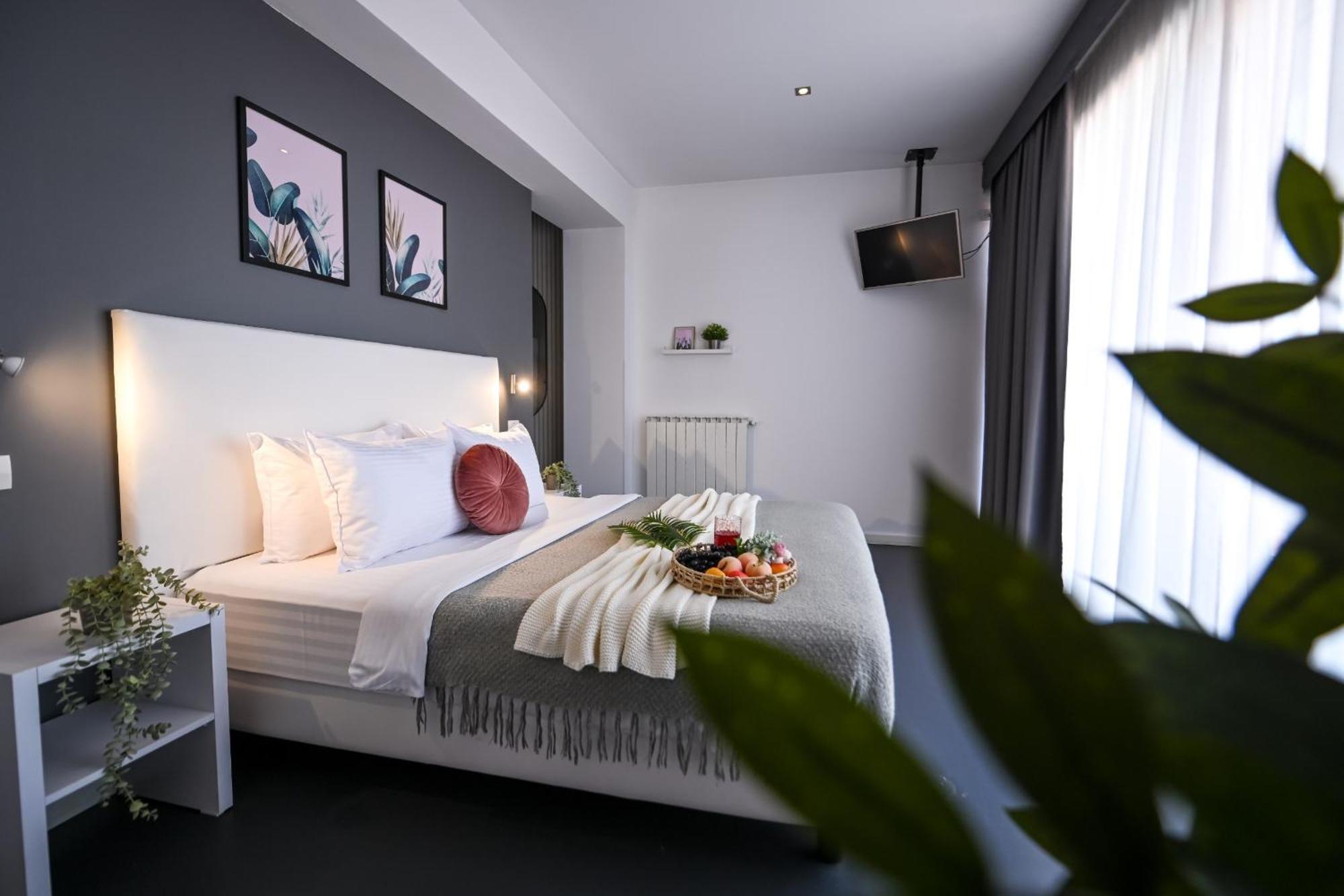 Urban Elegance - Stylish Central Accommodation Bukurešť Pokoj fotografie