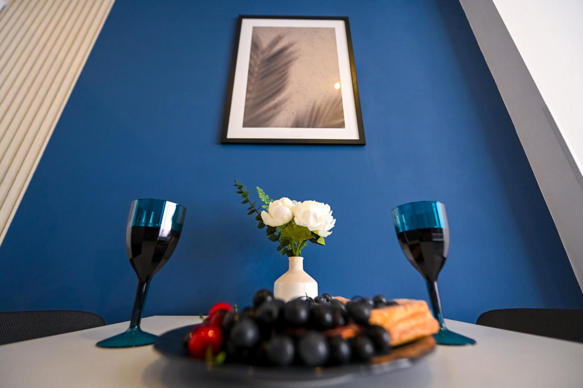 Urban Elegance - Stylish Central Accommodation Bukurešť Pokoj fotografie
