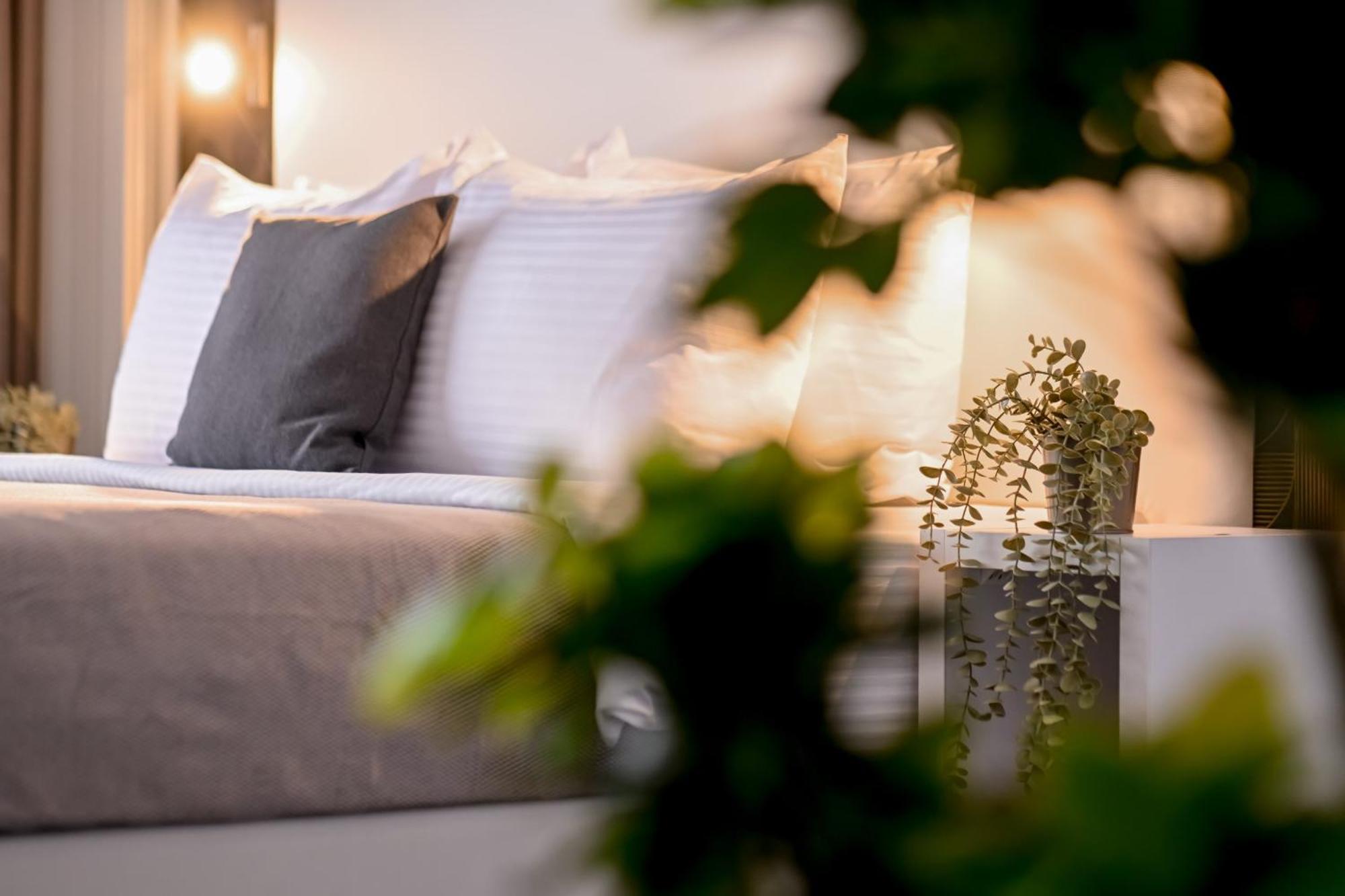 Urban Elegance - Stylish Central Accommodation Bukurešť Pokoj fotografie