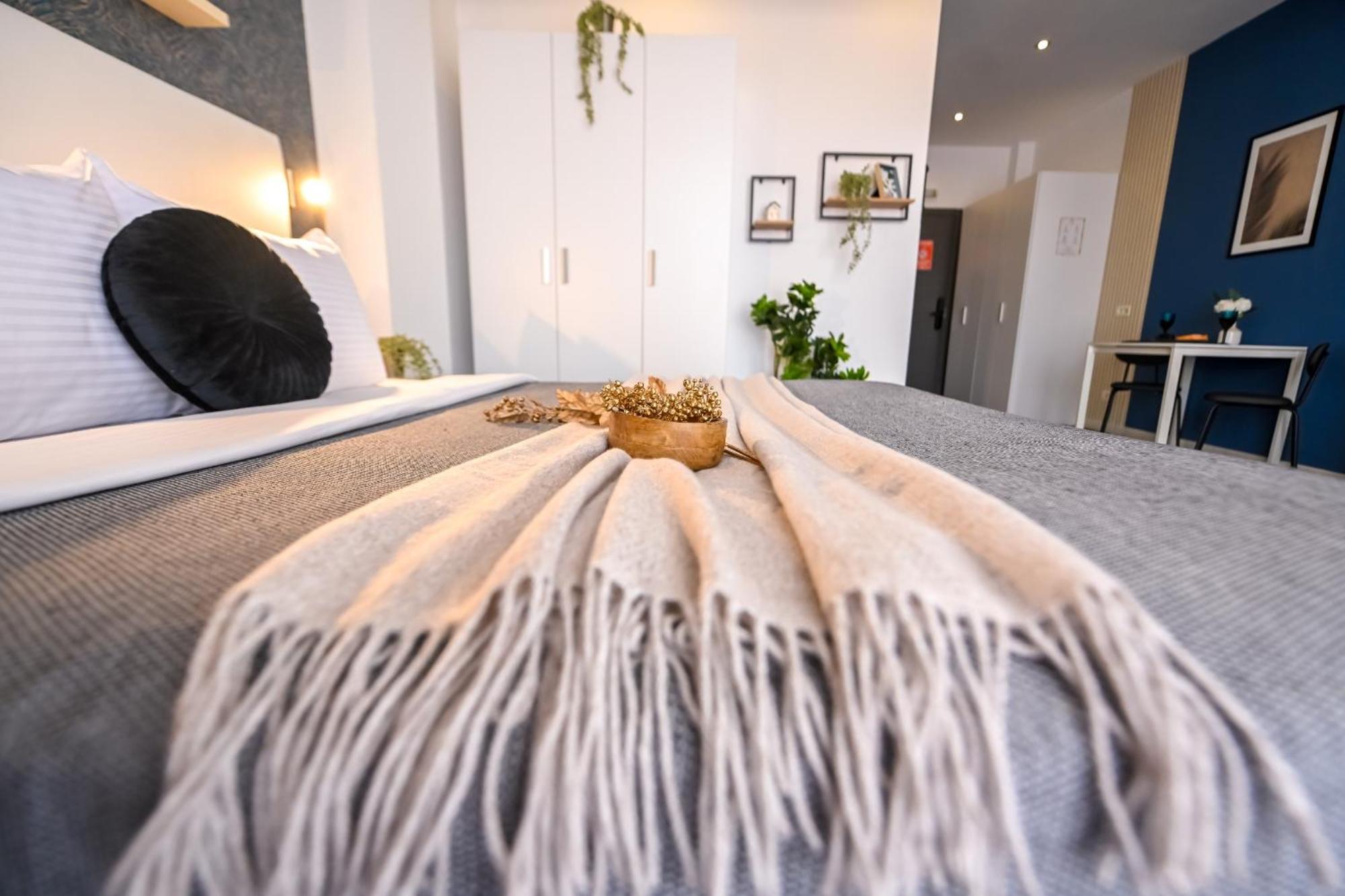 Urban Elegance - Stylish Central Accommodation Bukurešť Pokoj fotografie